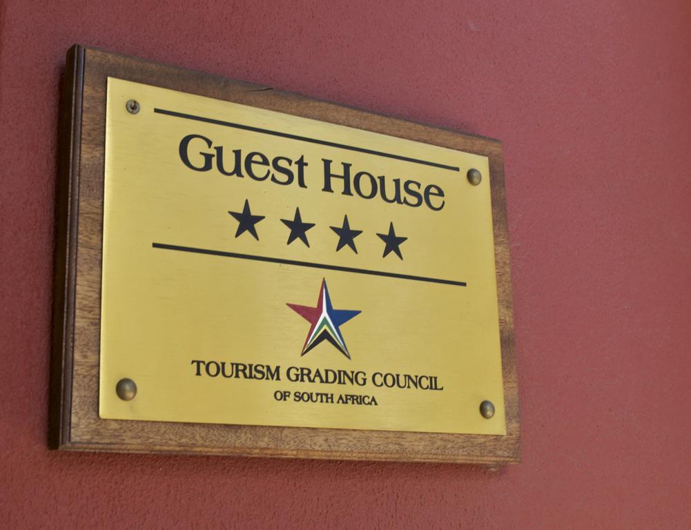 African Moon Corporate House Κέμπτον Παρκ Εξωτερικό φωτογραφία